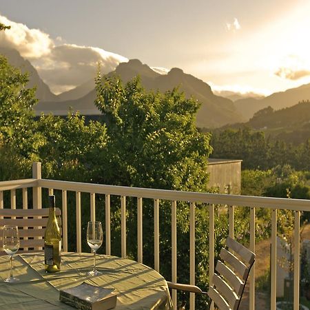 The M A P Room At Aloe Corner Self Catering Franschhoek Exterior photo