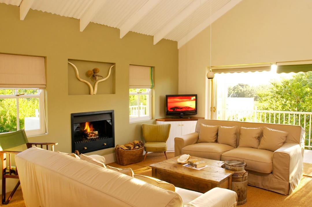 The M A P Room At Aloe Corner Self Catering Franschhoek Exterior photo